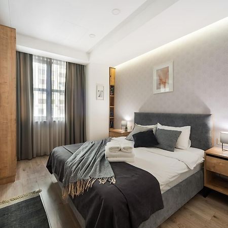 Thames Apartment By Downtown Inn, City Center Erevan Esterno foto