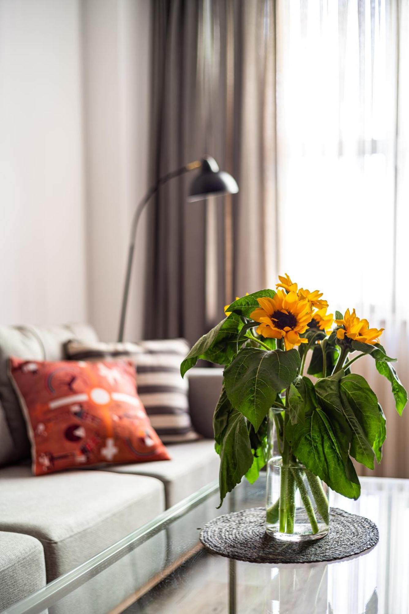 Thames Apartment By Downtown Inn, City Center Erevan Esterno foto