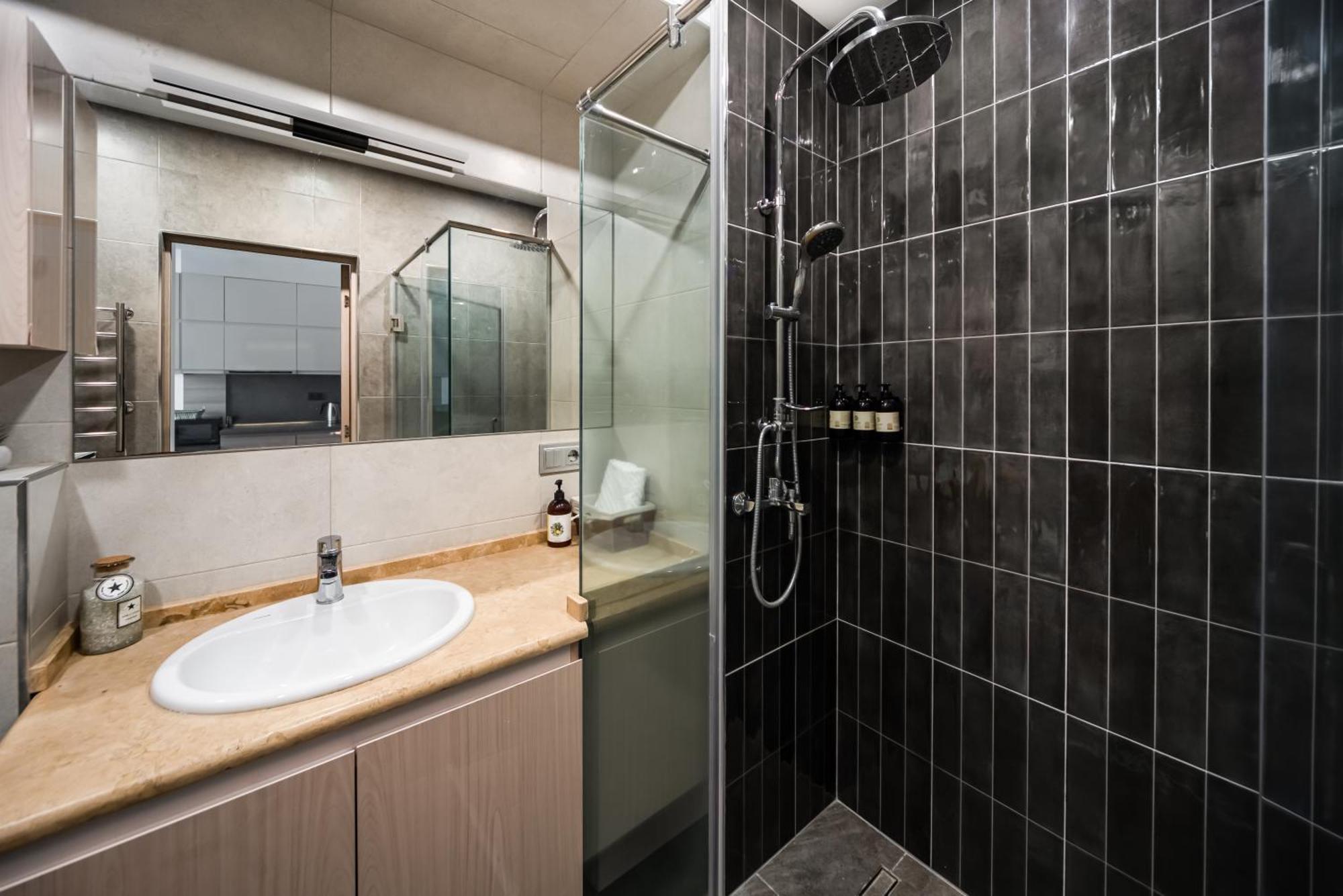 Thames Apartment By Downtown Inn, City Center Erevan Esterno foto