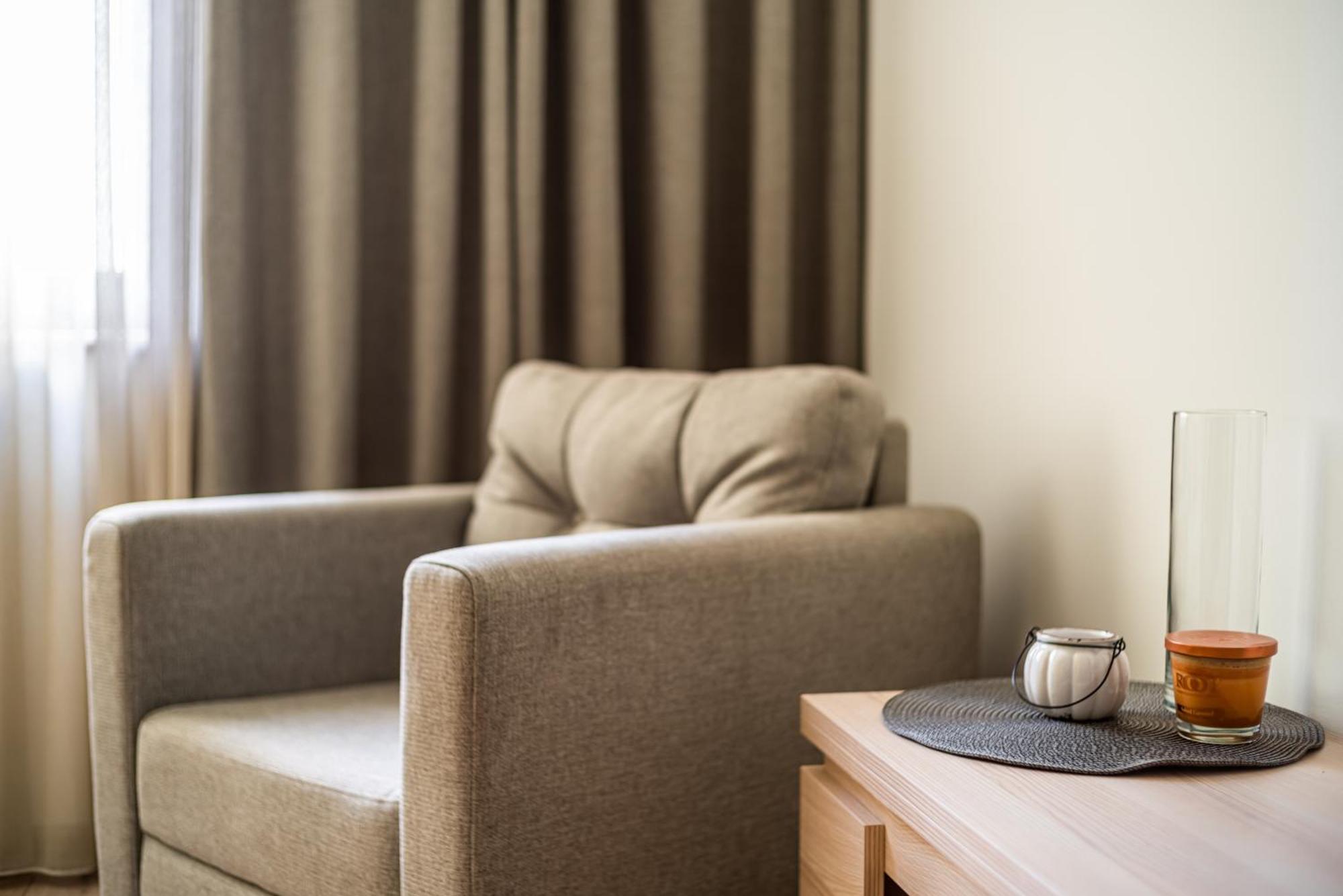 Thames Apartment By Downtown Inn, City Center Erevan Esterno foto
